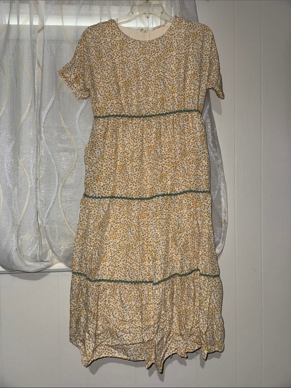 Women’s Yellow Floral Tiered Midi Dress